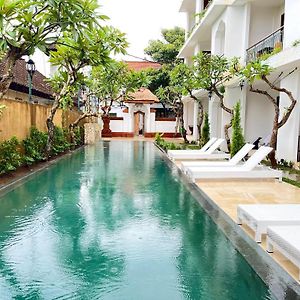 Double or Twin Room Pool View